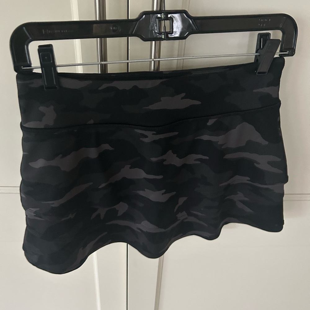 Athleta Girl size 14  Camouflage Women's tennis Skirt